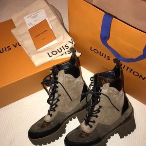 Louis Vuitton Combat Desert shoes